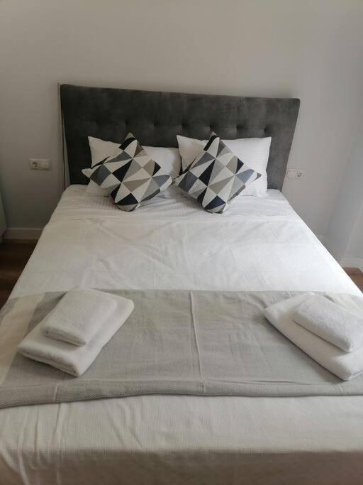 Apartment σπιτι ιδανικο για 4 ατομα στον αγ. νικολαο αττικησ Athens